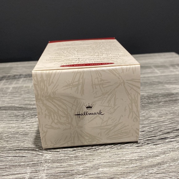 Hallmark | Kiddie Car Classics: Murray Airplane (1996) - Keepsake Ornament - Picture 7 of 14